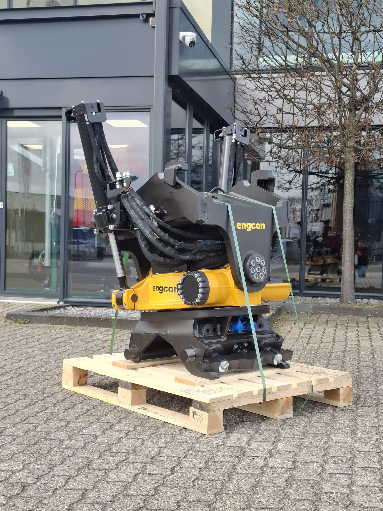 Engcon EC233S draaikantelstuk afgeleverd aan een grondverzetbedrijf